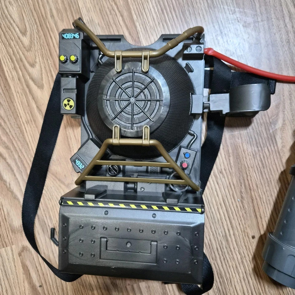 Mochila Mattel 2016 Electronic Ghostbusters Proton Pack Juegos con disfraces Funciona Foto 3 de 4