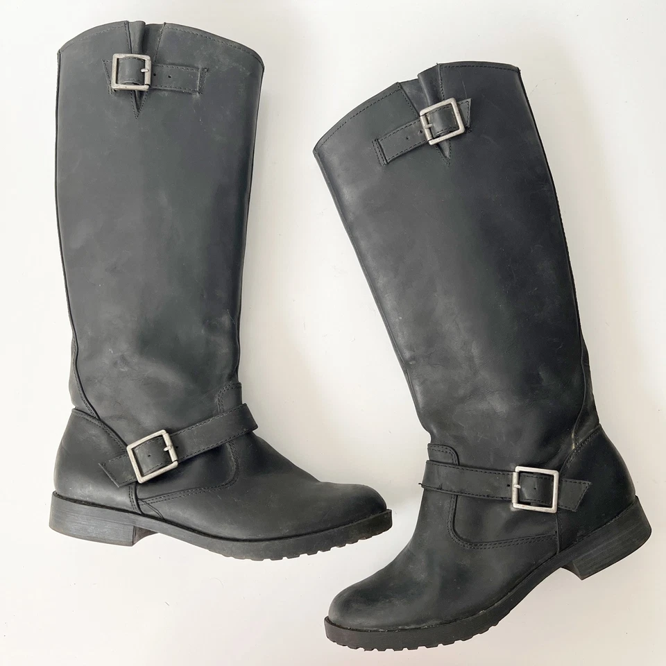 Botas de montar Xhilaration vintage de cuero negro hasta la rodilla talla 9,5 hebilla de motociclista Foto 3 de 4