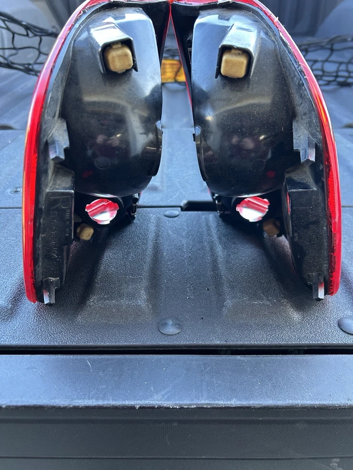 Chevrolet S10 1994-2002 luz trasera derecha pasajero luz trasera lámpara OEM Foto 2 de 3