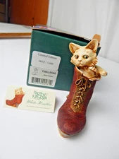Harmony Kingdom White Heather Cat in Boot UK Trinket Box  READ