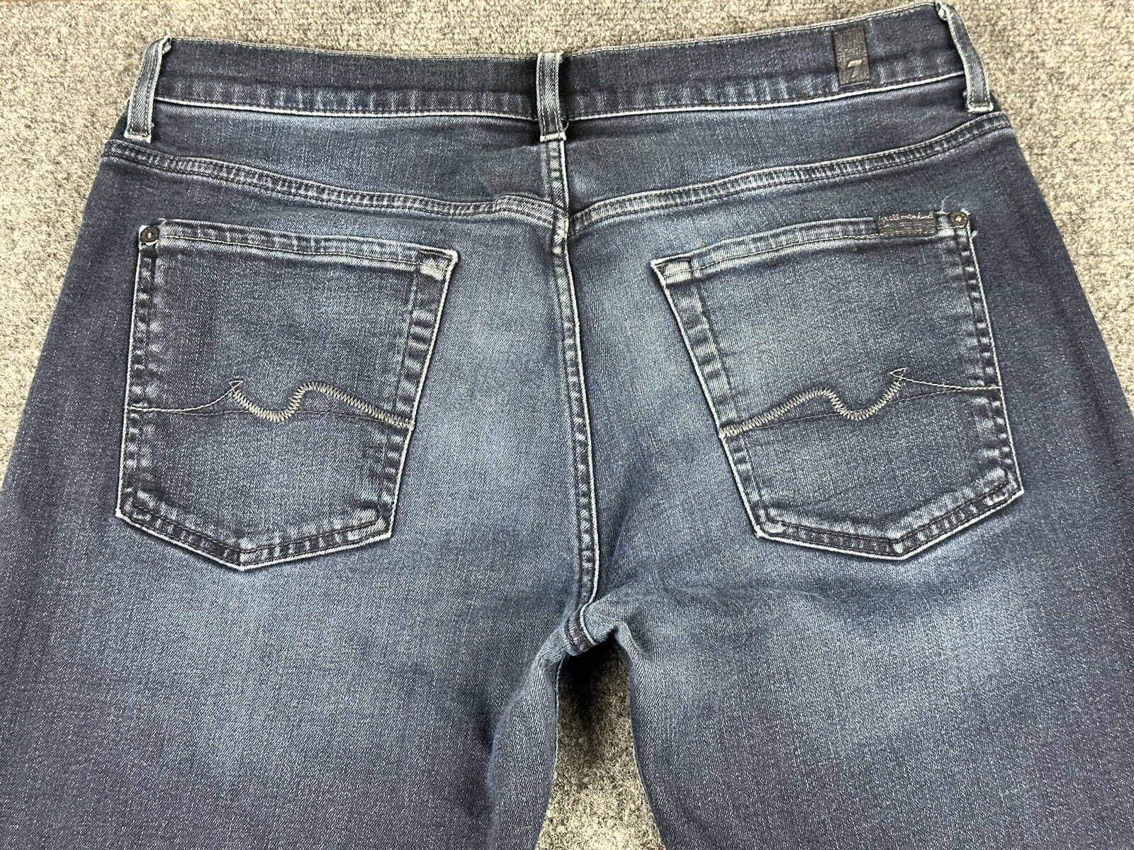 7 For All Mankind  Straight Jeans Men 33 x 32 Blue LUXE Performance EUC 32X32