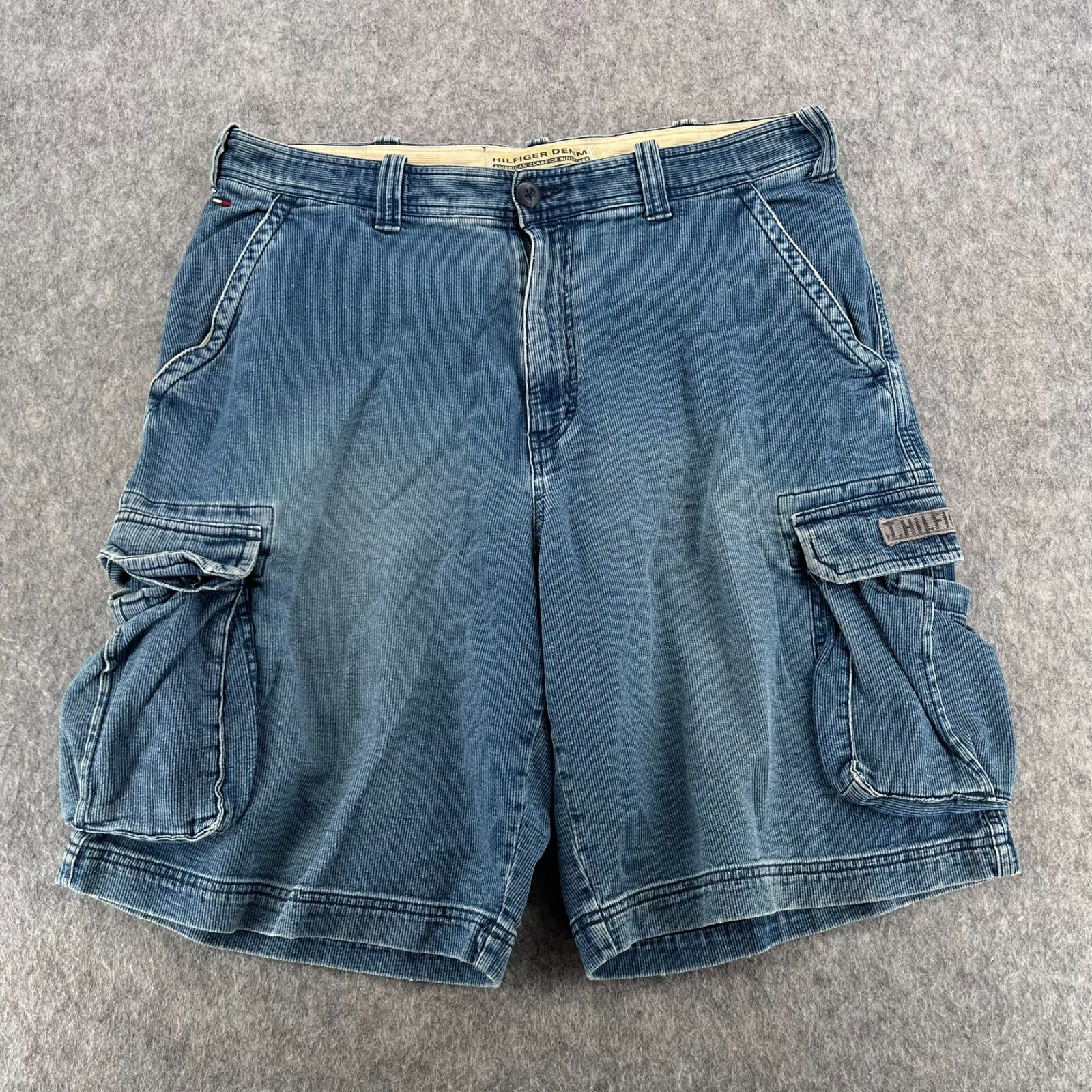Tommy Hilfiger Mens Denim Blue Cargo Shorts Y2K Baggy Jeans Size 34