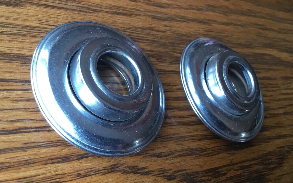 1940s 1950s HANDLE ESCUTCHEONS acabamento interior vintage - Imagem 3 de 4