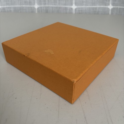 Louis Vuitton Estilo Cajón Billetera Vacía Caja de Regalo Naranja 6.5”x 6.5”x 1.75” - Imagen 6 de 22