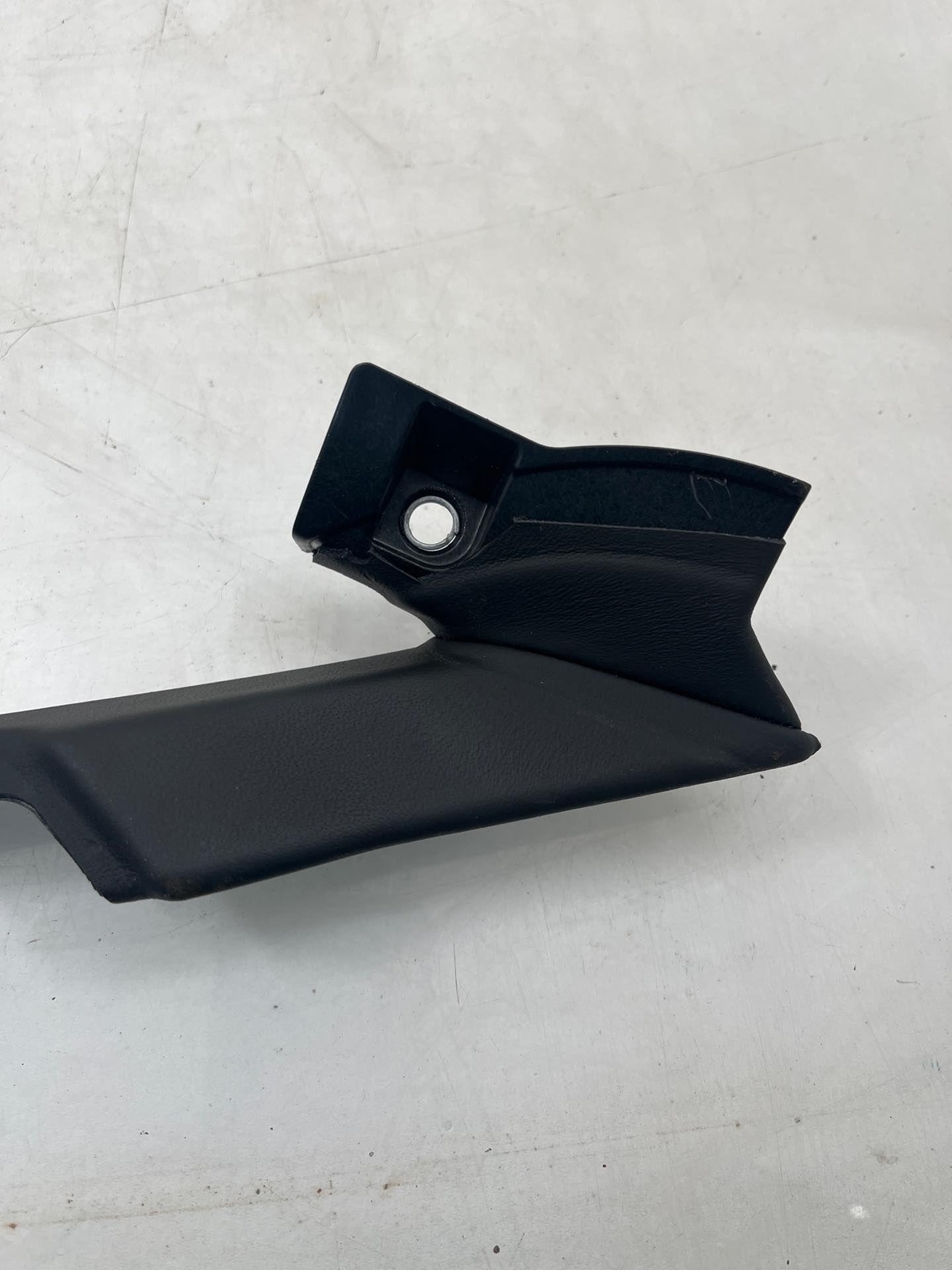 RH PASSENGER SIDE TRIM PANEL TO CENTER CONSOLE 4T0863052 LAMBORGHINI HURACAN 19