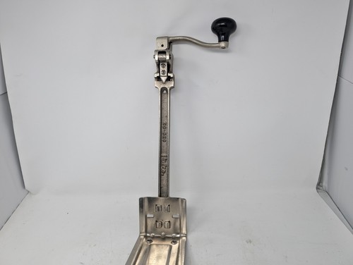 Vintage Halco Commercial Grade Can Opener Hand Driven