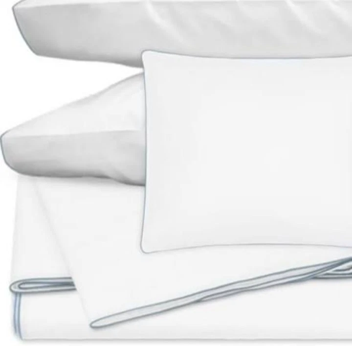 Funda nórdica Matouk "Bryant" 520 TC algodón egipcio percal KING, blanca/piscina, nueva con etiquetas Foto 3 de 4