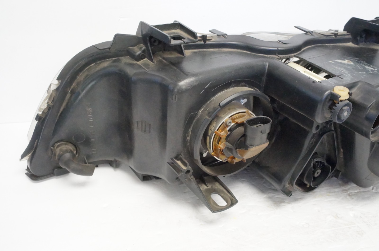 ***부품용*** 2001, 2002, 2003년형 BMW 525i, 530i 전면 우측(FR) 헤드라이트 램프 OEM *C2381 3