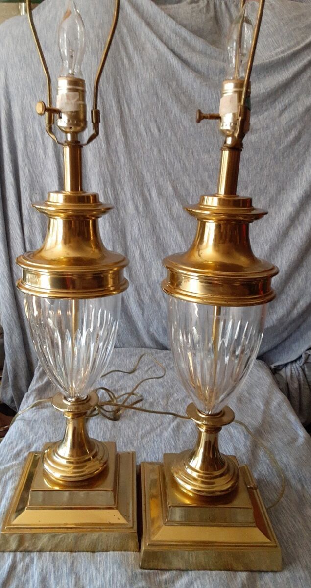 Antique Pressed Glass Oil Lamp (SC) 1207 Antique Pressed Glass Oil Lamp (SC) 1207