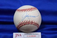 Andre Dawson Cards, Rookie Card and Autographed Memorabilia Guide 48