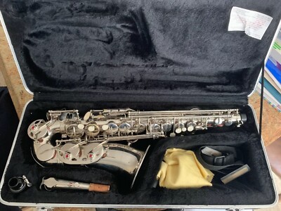 Alto Saxphone w/ Hard Case