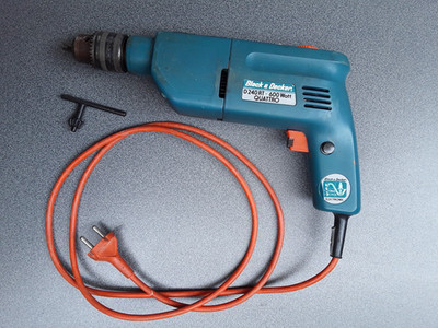 Black & Decker D240 RT QUATTRO 600Watt 2-Gang Schlagbohrmaschine Made in Germany