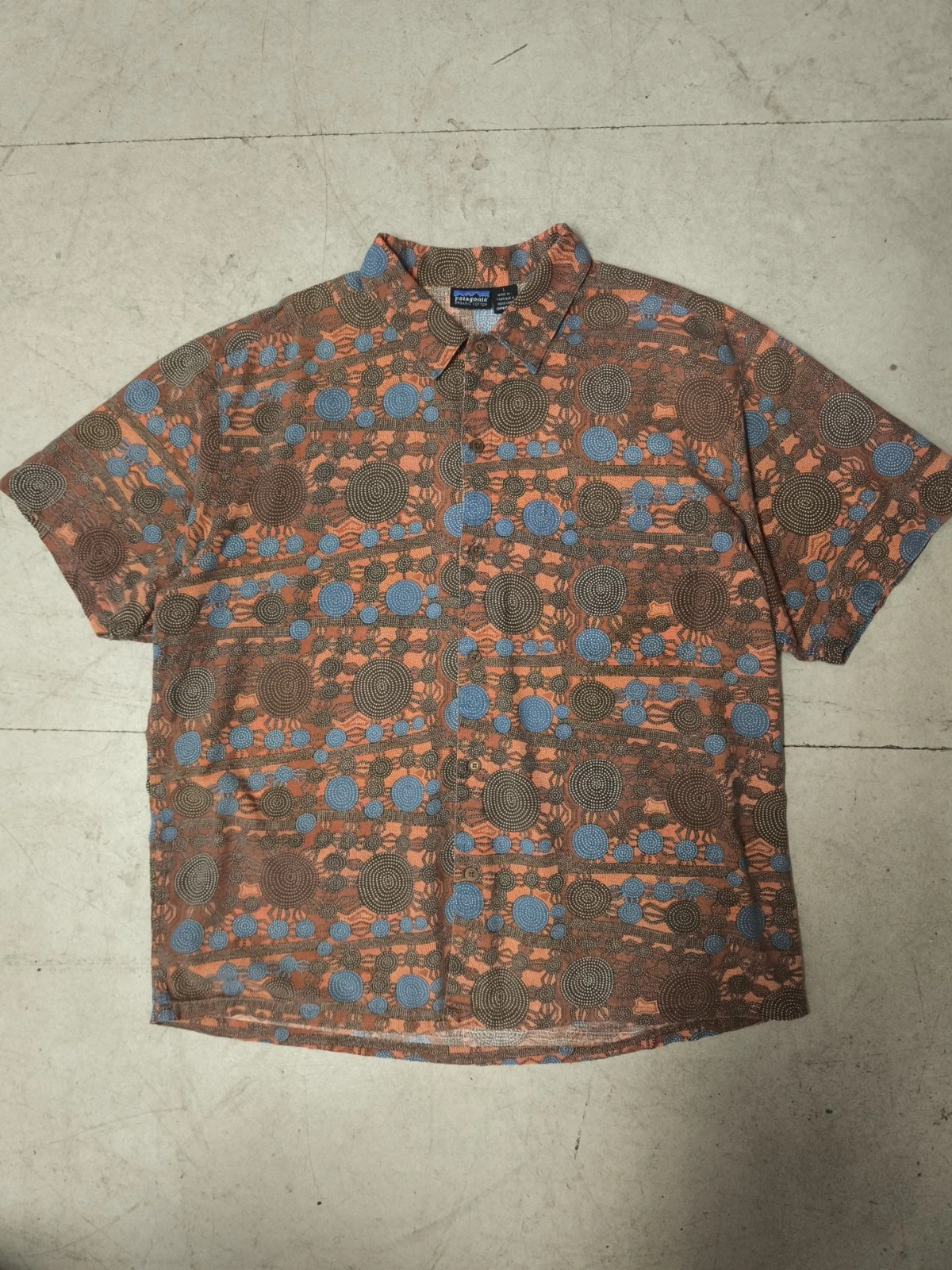 1996 Patagonia Organic Cotton A/C Print Shirt Dot Art Vintage Mens Size Large