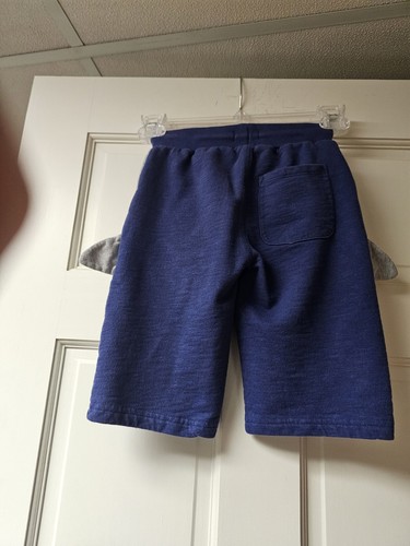 A Boys Mini Boden Shark Zip Up Hoodie and Shorts sz 5-6 yr - Picture 4 of 4