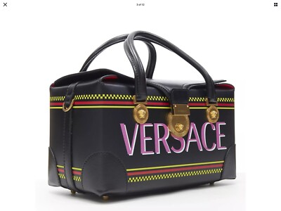 new VERSACE Vitello 90's Vintage Logo Medusa coin top handle new VERSACE Vitello 90's Vintage Logo Medusa coin top handle