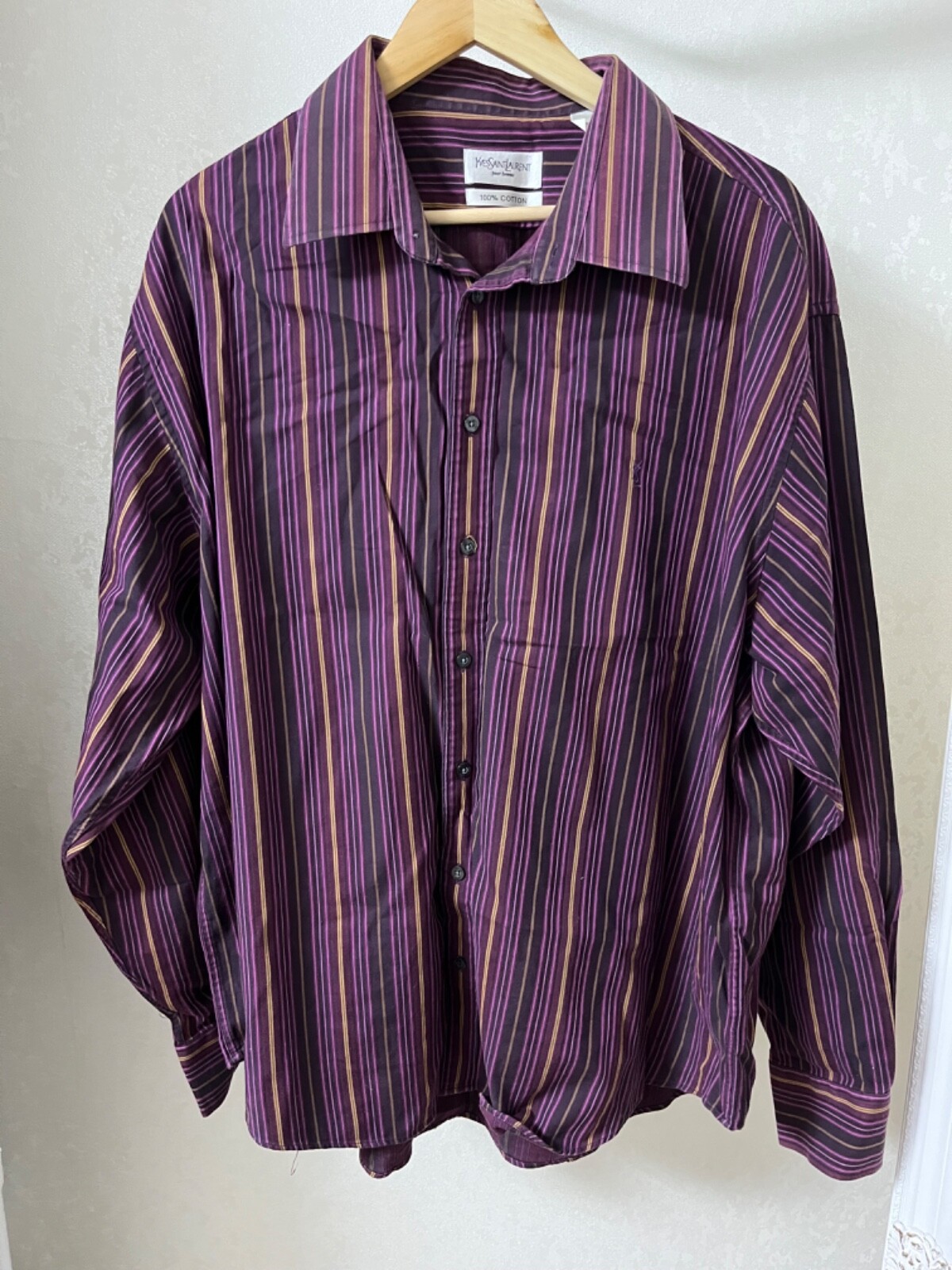 camicia yves saint laurent a righe con bottoni