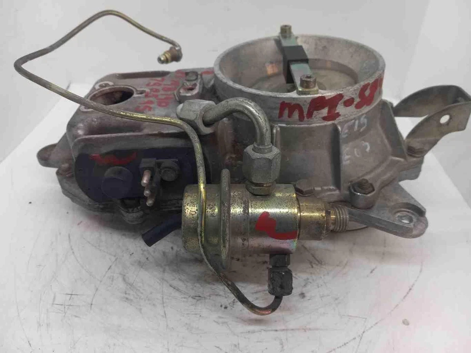 1989 Mercedes-Benz 190E distribuidor de combustível medidor de ar regulador de pressão 0438121033 - Imagem 3 de 3