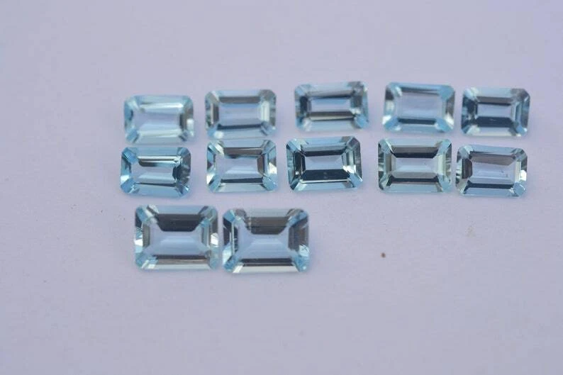 10 Piece 7x5 and 2 Piece 6x8 Octogon loop clean top quality in natural Aquamarin - Image 3 of 4