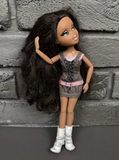 Bratz Doll - Let's Talk Yasmin 12" Fully Articulated 2010 - Works
