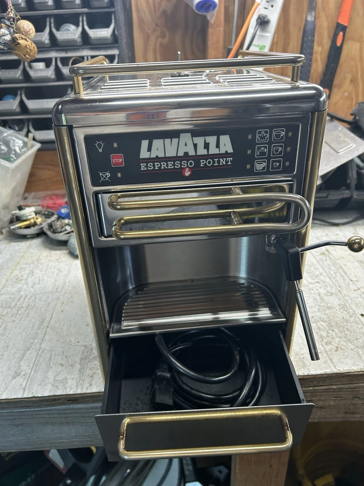 Lavazza Espresso Point Coffee Espresso Cappuccino Machine M11121 1997 Cups