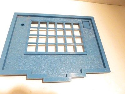 0/027 BUILDING VINTAGE PLASTICVILLE HOSPITAL ROOF- BLUE - GOOD - M12