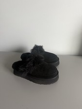 UGG Women Disquette Chalet - Women  s Black Slippers