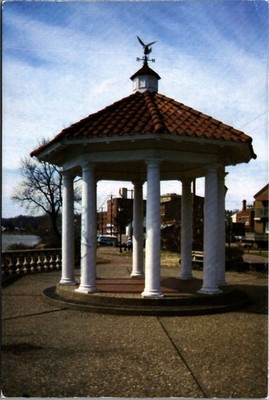 Vintage Postcard The Gazebo Ohio River Levee Marietta Ohio Landmark