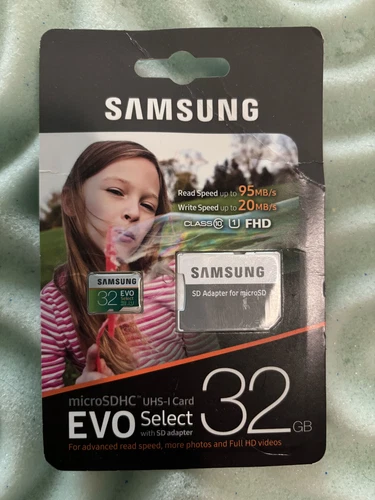 Samsung EVO Plus 32GB, Class 10 20MB/s - MicroSDHC Card - MB-MC32GA/AM - Picture 1 of 2
