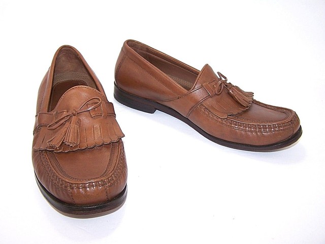 johnston & murphy aragon kiltie tassel loafer