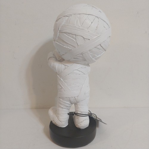Neu Halloween 2023 Cynthia Rowley neugierige Mama Kürbis Dekoration Figur 11 Zoll - Bild 6 von 7
