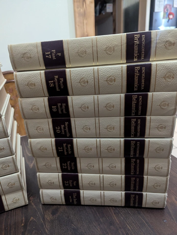 Encyclopedia Britannica 1768 Edition COMPLETE SET 24 Volumes USA Vintage 1965 - Image 4 of 4