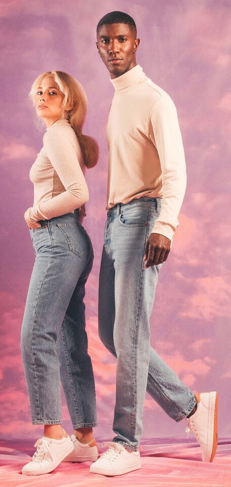 Vegan sneakers low-top lace-up smart minimalist urban trend recycled microfiber