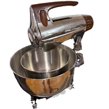 Vtg. Chrome Sunbeam Mixmaster 12 Speed Stand Mixer-2 Bowls4 Beaters- Works Great