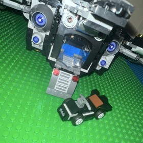 LEGO The Batwing 70916 Complete Set Batman Vehicle 1053 Pieces 2017