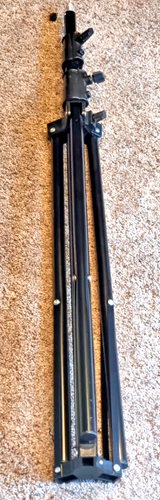 Lot of 4 Light Stands, 2 Riser Black Tripod, Spring loaded, 3/8