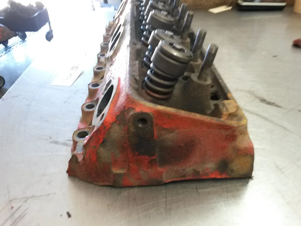 Culata para 71-86 Chevrolet K10 Suburban 5.7 14022601 Foto 4 de 4