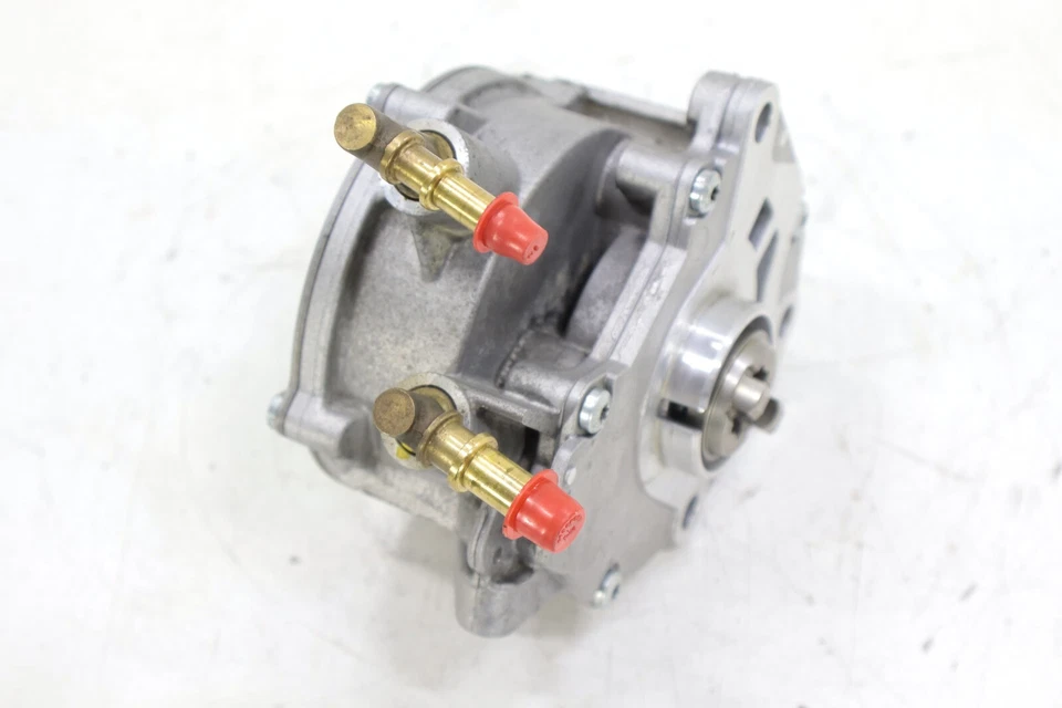 Land Rover Discovery Range Rover Sport 3.0L DIESEL 2016-2021 OEM Vacuum Pump - Image 2 of 4