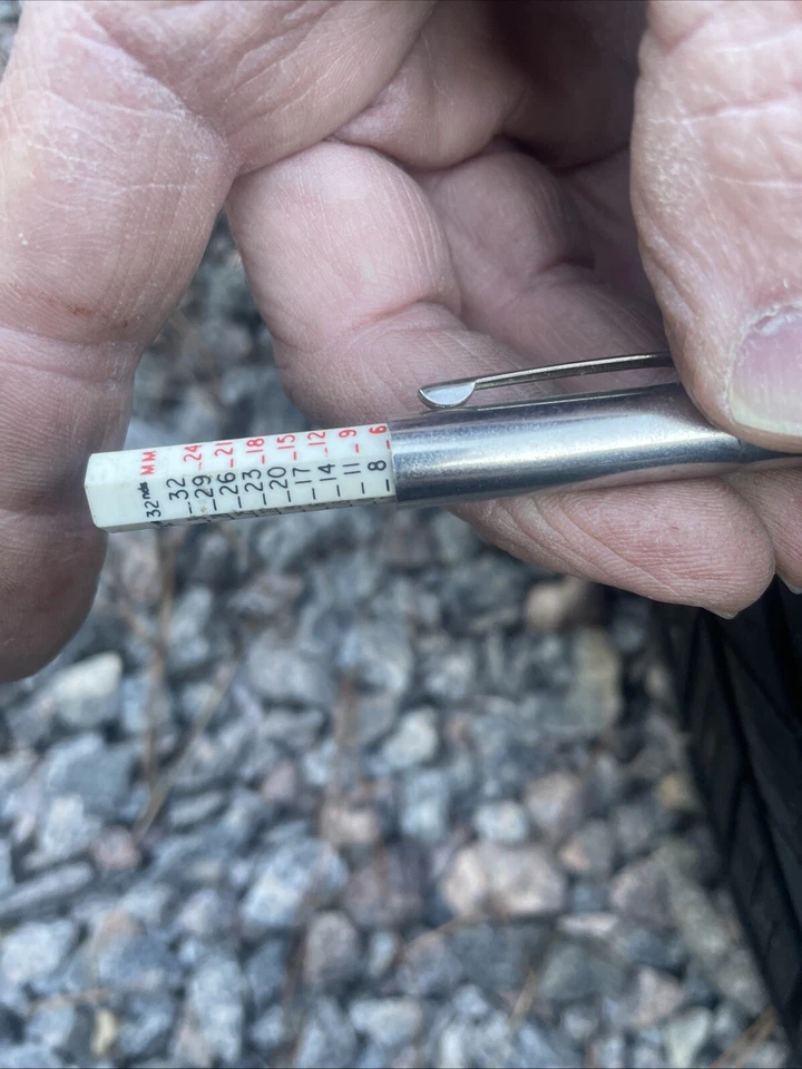 tires and rimes and lug nuts and hood shield  for 2002 toyota Tacoma - Image 3 of 4