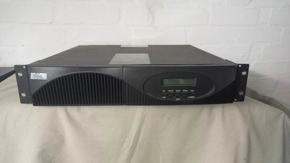 USV Alpha 1500VA rackmount ups Doppelwandler . Dauerwandler