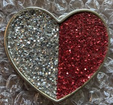 HEART SHAPED GLITTER RED WHITE BELT BUCKLE