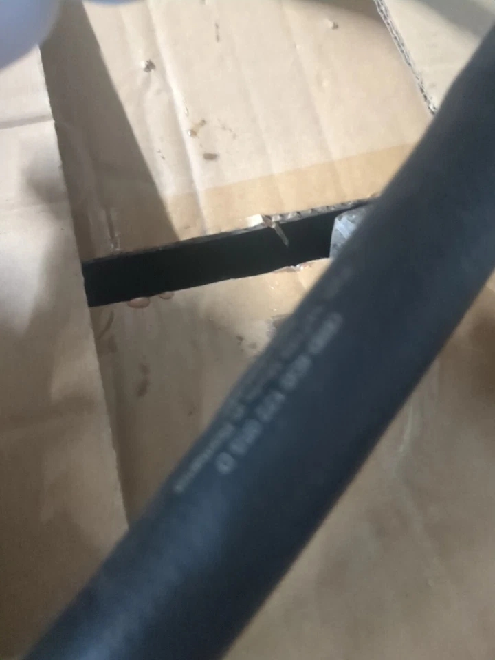 MANGUERAS TUBOS AUDI A4 B8 A5 8T 8F A6 C7 2.0 4G0122055D y LÍQUIDO DEPÓSITO 4g0121403r Foto 2 de 4