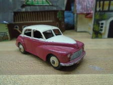 VINTAGE RARE TWO TONE MORRIS OXFORD DINKY TOYS