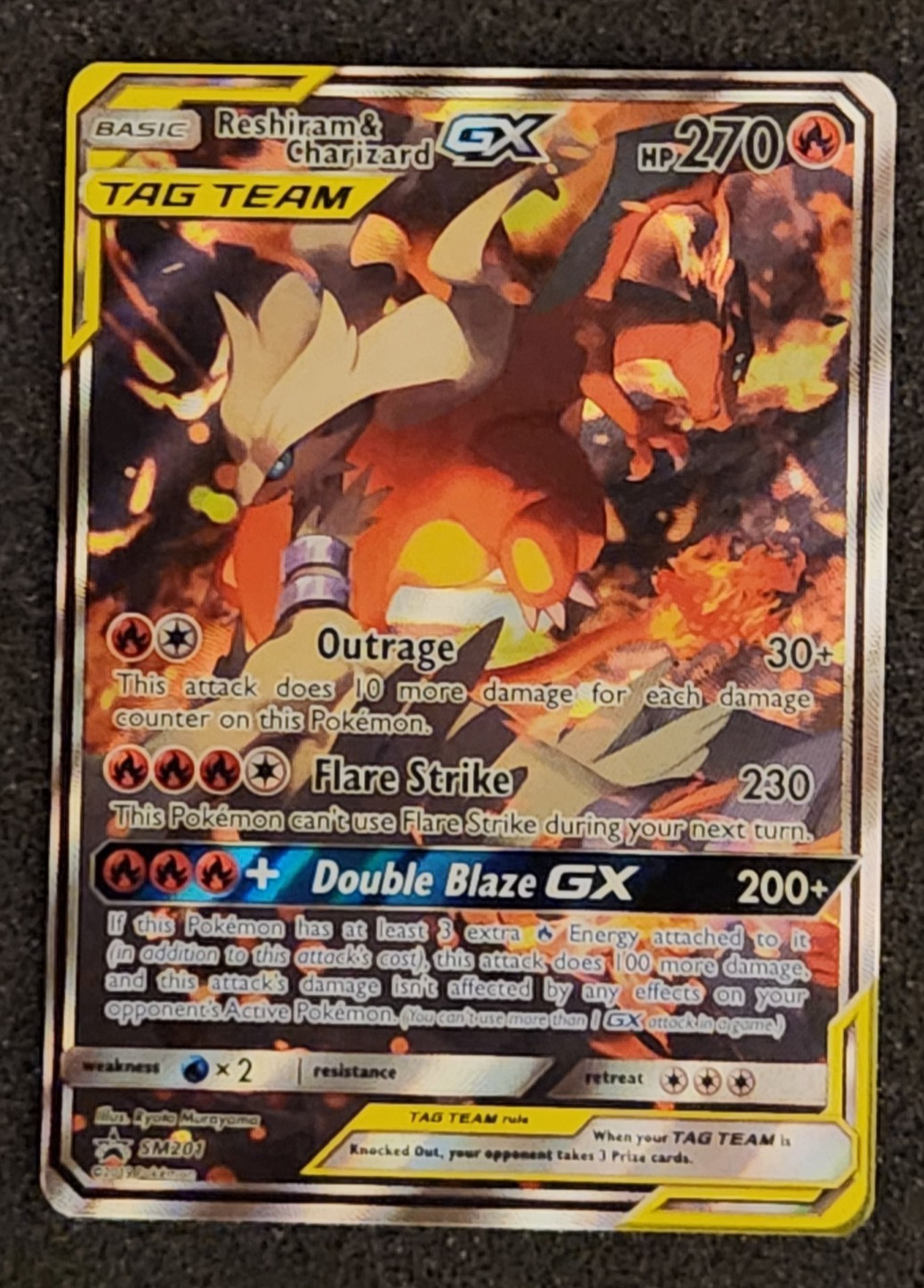2019 Pokémon Black Star Promo SM201 Reshiram & Charizard GX TAG TEAM NM-MT