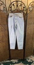Vintage Levi  s 1992 Women  s Light Wash Jeans Size 9M 100 Cotton