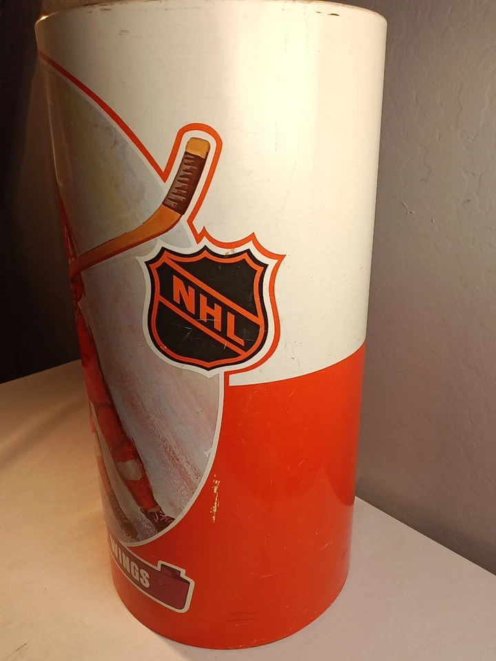 RARE! VINTAGE 1971 DETROIT RED WINGS Metal Trash Can NHL Hockey Man Cave  - Image 3 of 4