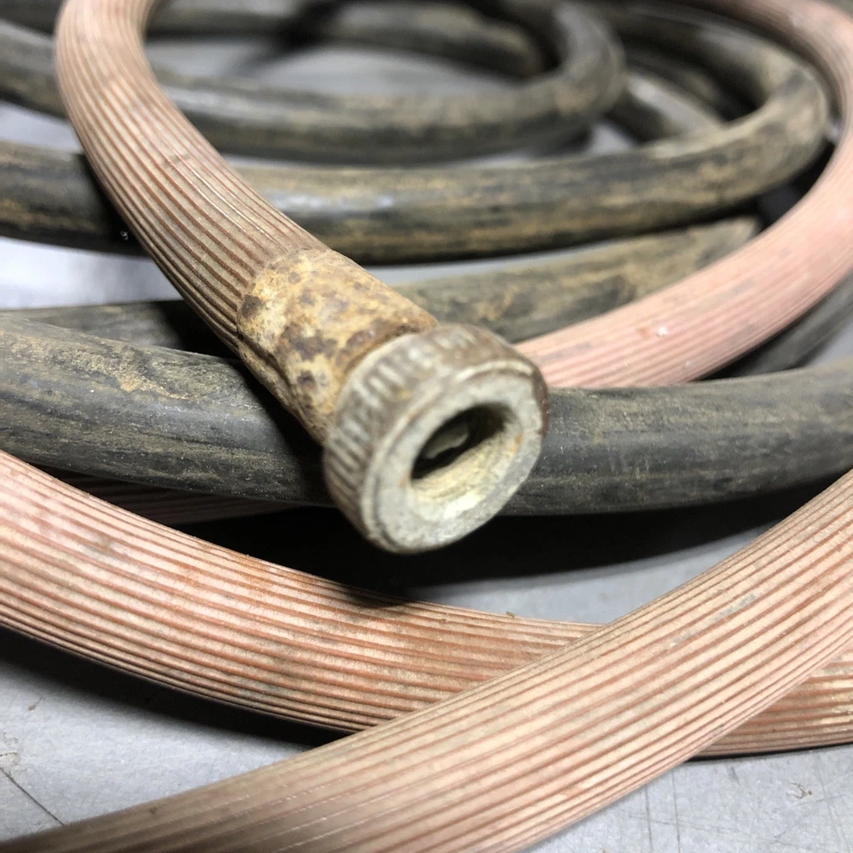 Bomba de neumáticos vintage John Deere toma de fuerza completa  Foto 2 de 4