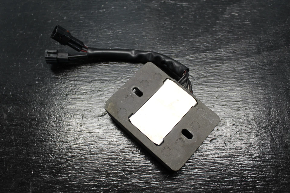 REGULADOR DE VOLTAJE RECTIFICADOR 15 16 SUZUKI GSXS750 GSX S750 OEM 2015 2016 Foto 3 de 4