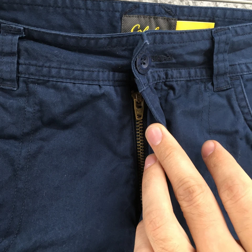 Cabelas Cargo Shorts Womens 8 (actual 32x5) Blue Cotton Blend Mid Rise Zip Fly - Image 3 of 4