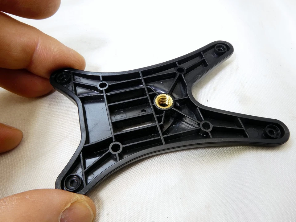 Flash camera Tripod  Stand shoe  adapter 1/4" screw in  for SB-900 800 910 700 - Image 3 of 3