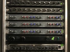 Behringer	Autocom Professional Audio Interactive Dynamics Processor Model MDX 14